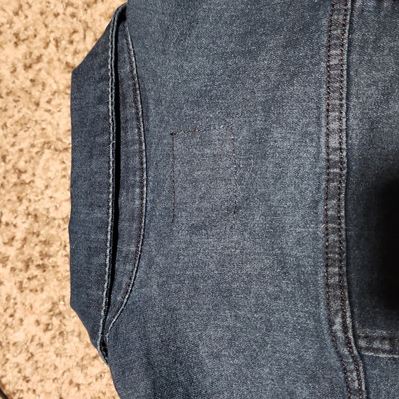 LEVI STRAUSS & CO. - Picture 7 of 9